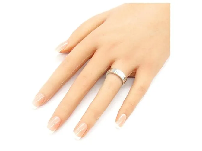Anillo Cartier Love en oro blanco de 18K con diamante 