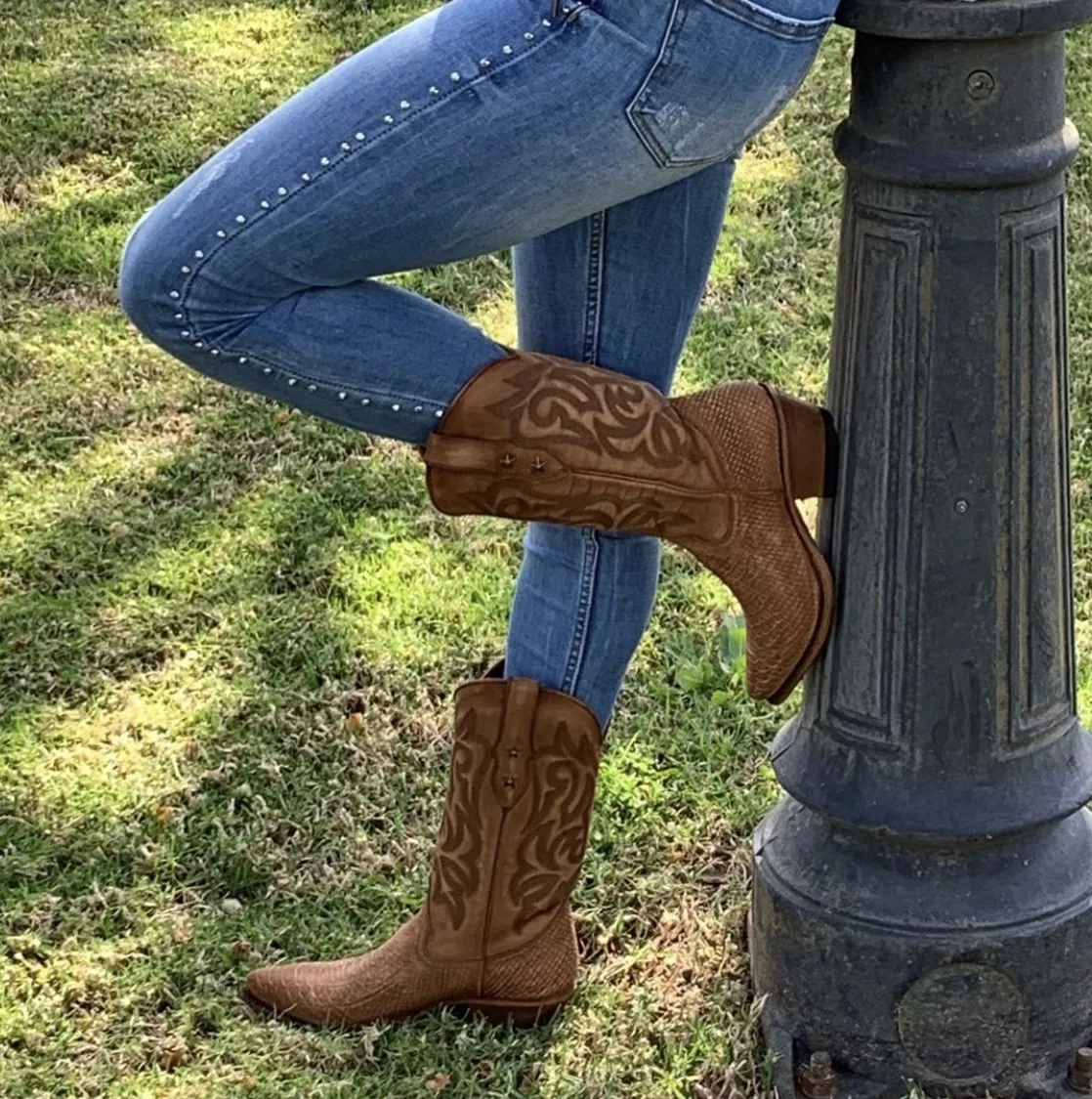 Bota cowboy camel mujer-