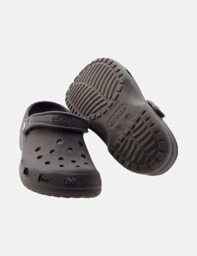 Crocs Zueco marrón troquelado