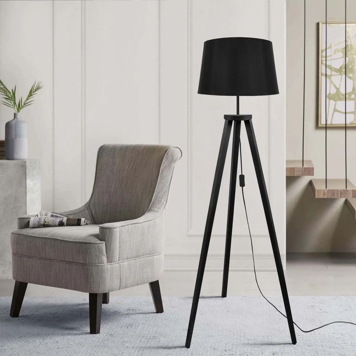 Lámpara de pie pirámide madera negro