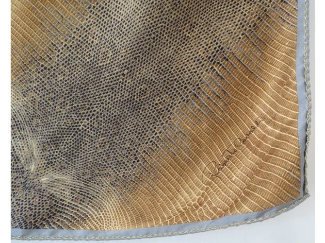Roberto Cavalli Bufandas de seda Beige Dorado Caramelo 